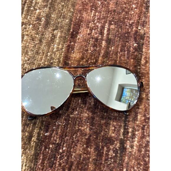 Vintage Made in Taiwan Aviator Sunglasses with Mirrored Glass Lenses - Picture 2 of 5